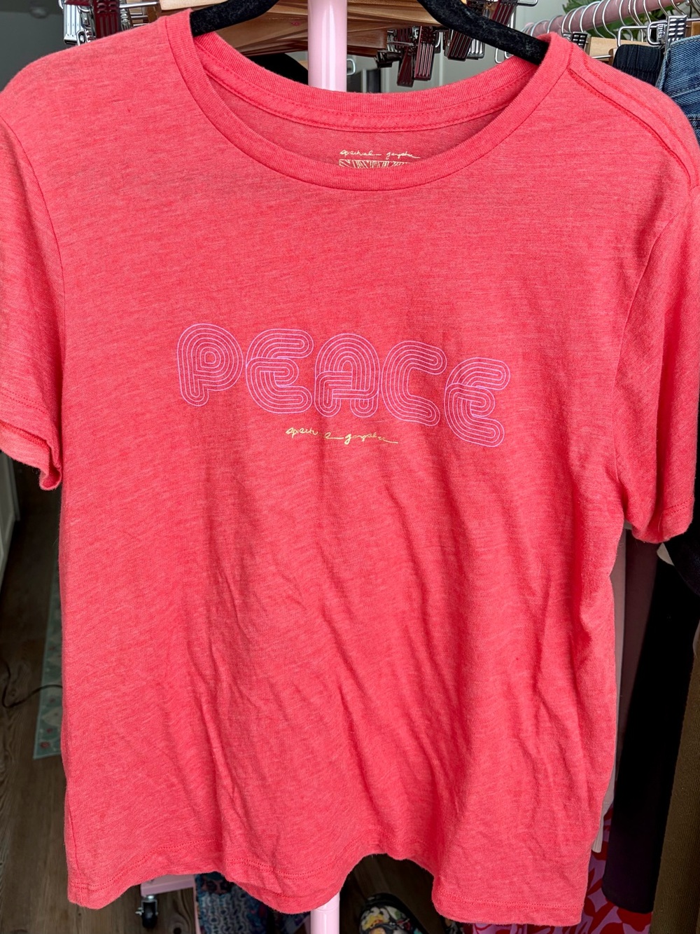 Spiritual Gangster 'Peace' Graphic T‑Shirt - Red and Pink